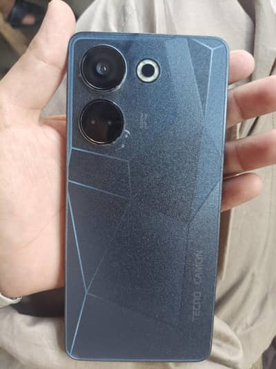 Tecno CAMON 20