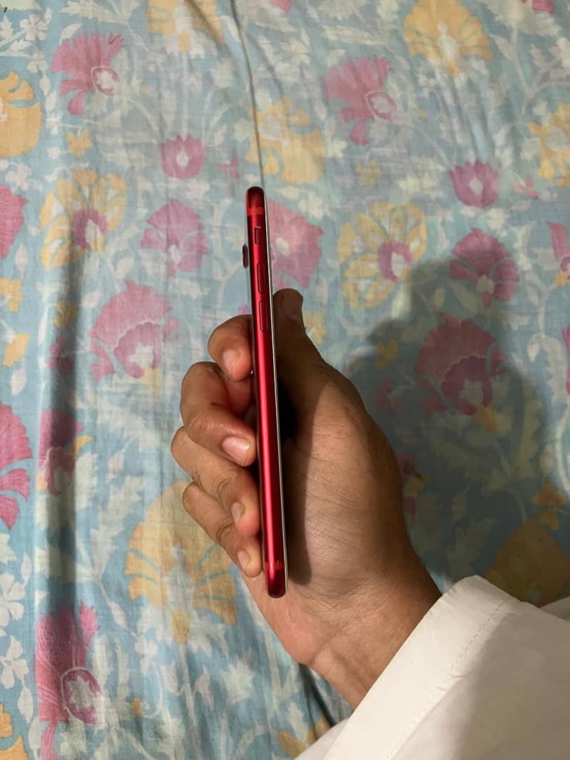 Apple iPhone 7 1