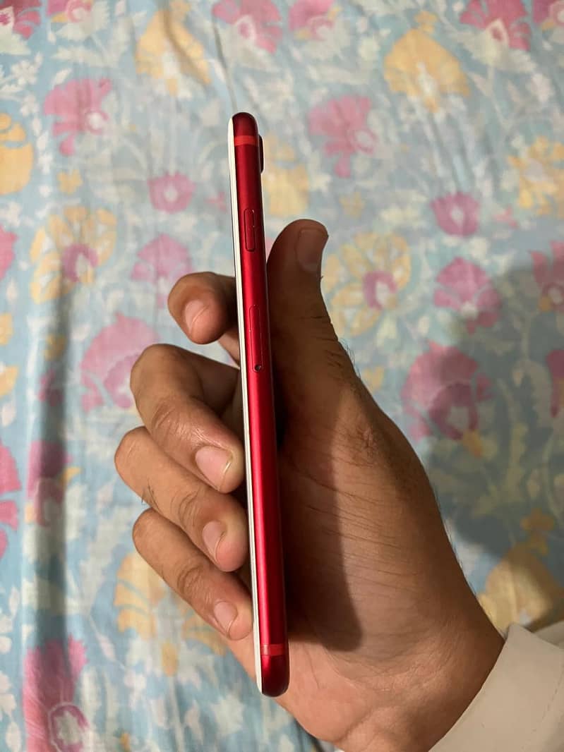 Apple iPhone 7 2