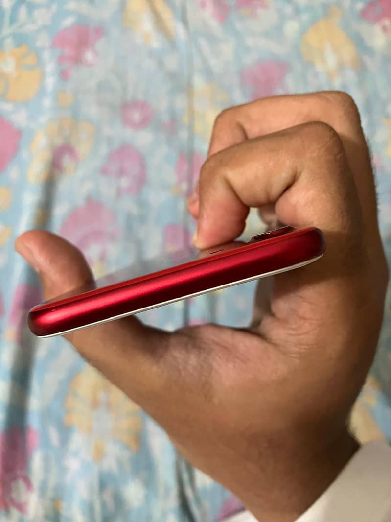 Apple iPhone 7 3