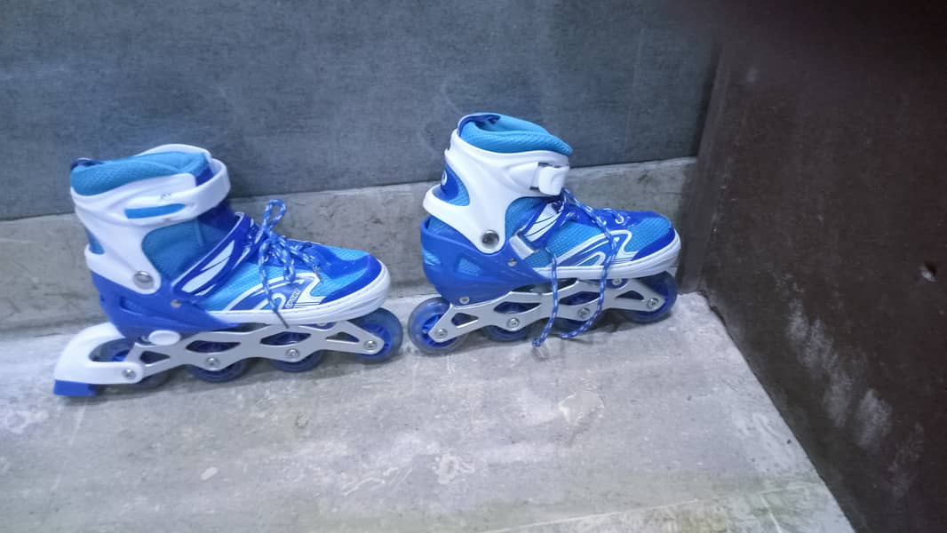 4 Wheel Inline Skates 0