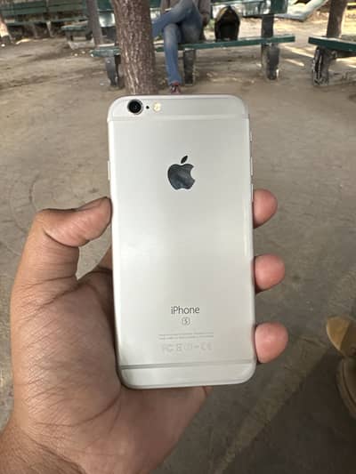 Apple iPhone 6S