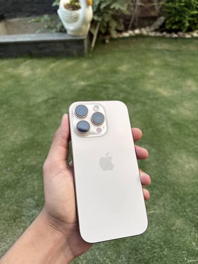 Apple iPhone 16 Pro