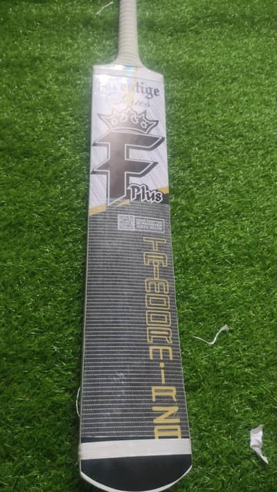 F PLUS PRISTAGE EDITION BAT
