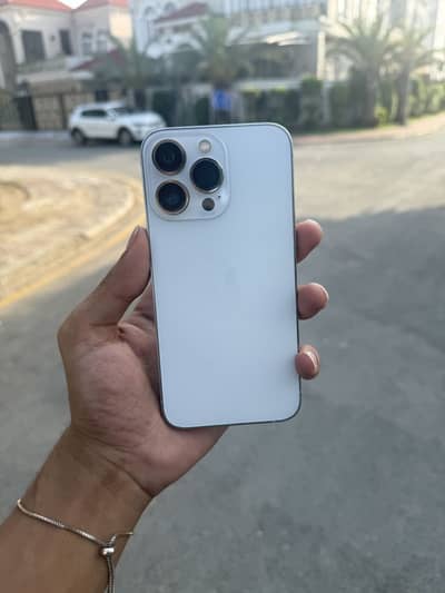 Apple iPhone 13 Pro