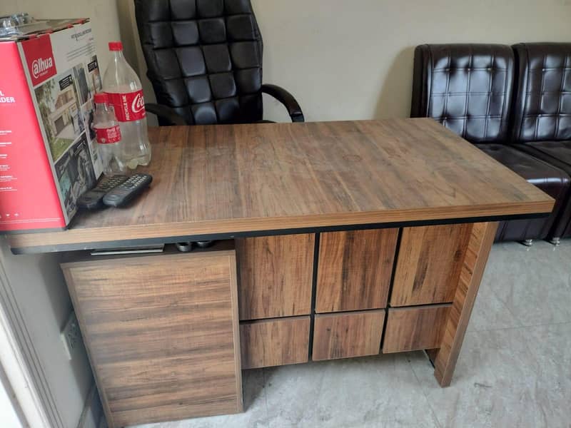 sofas+ table 1
