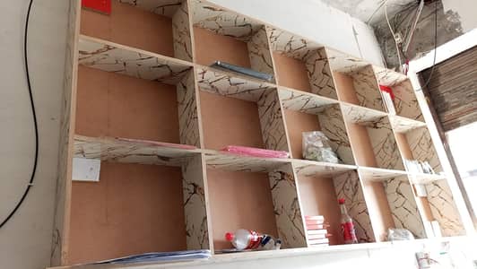 Mobile Accessories Counter & Side Racks