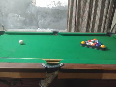 snooker table for sale with pieces and 2 sticks