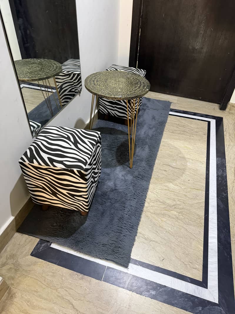 Corner Table Set with 2 Zebra Stools 1