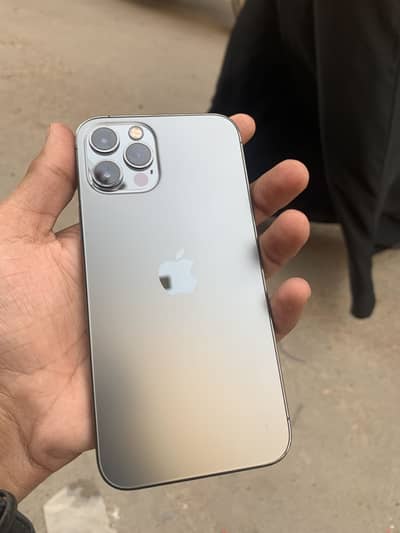 Apple iPhone 12 Pro