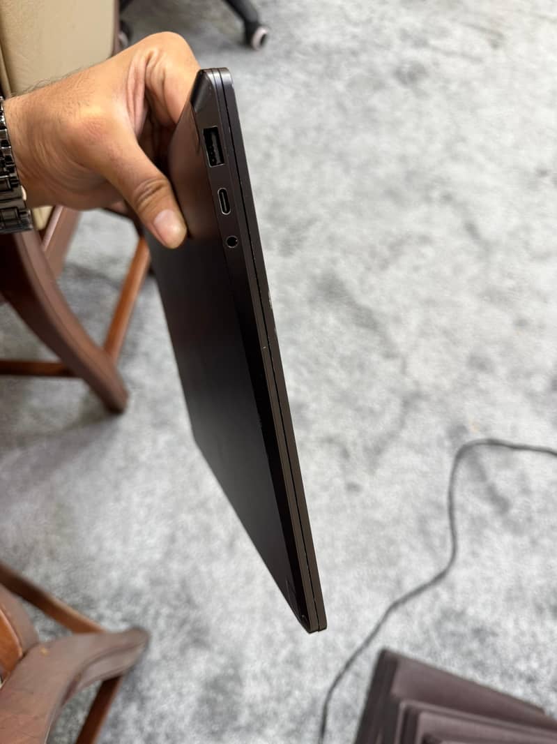 Surface core i5 10Th Generation 1