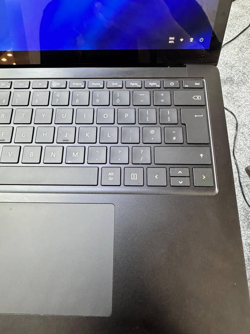 Surface core i5 10Th Generation 4