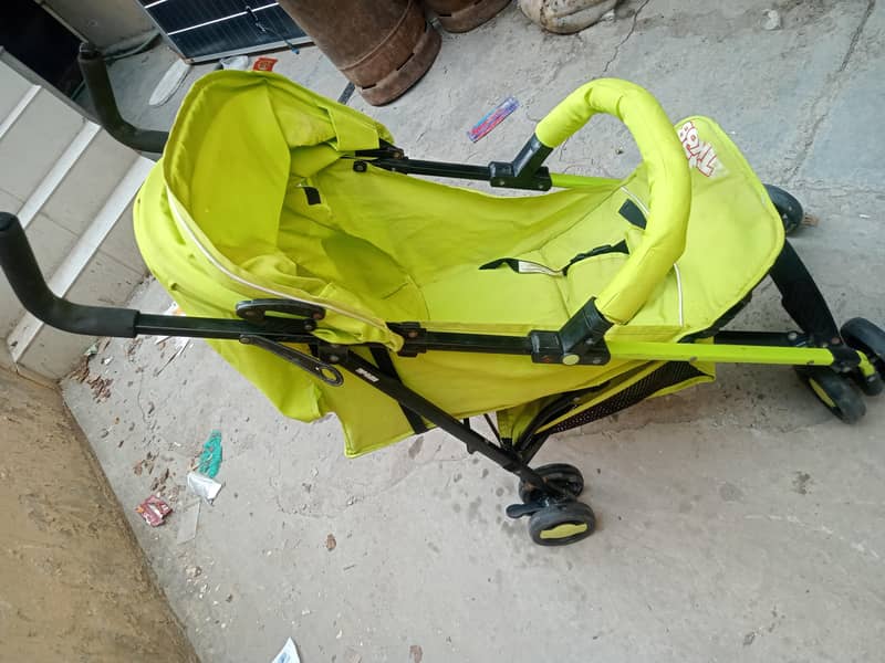 Prams & 4
