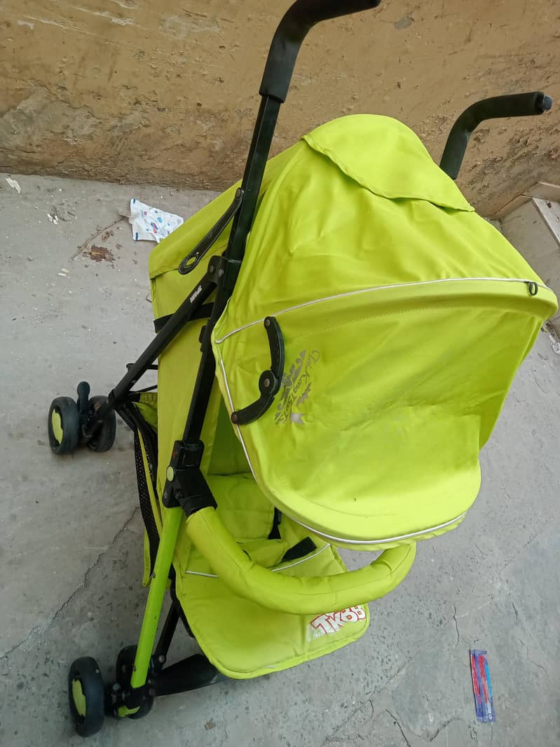 Prams & 5