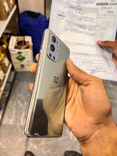 One Plus 9 Pro 12/256 Ram/Rom