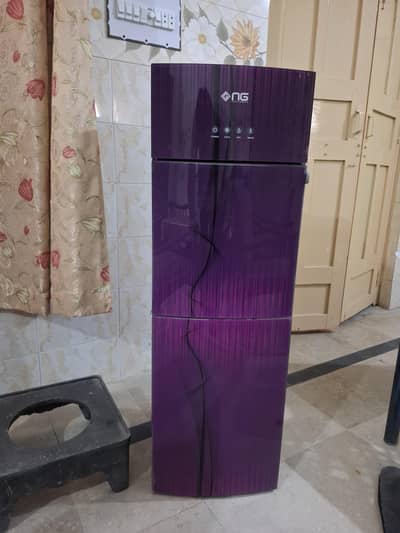 water dispenser slightly used looks like new and with stand