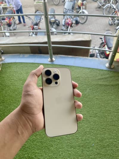 Apple iPhone 14 Pro