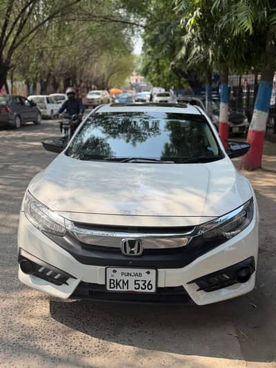 Honda Civic Oriel 1.8 i-VTEC CVT 2021