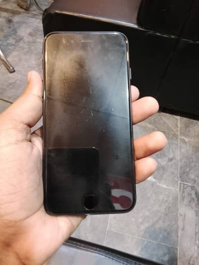 Apple iPhone SE