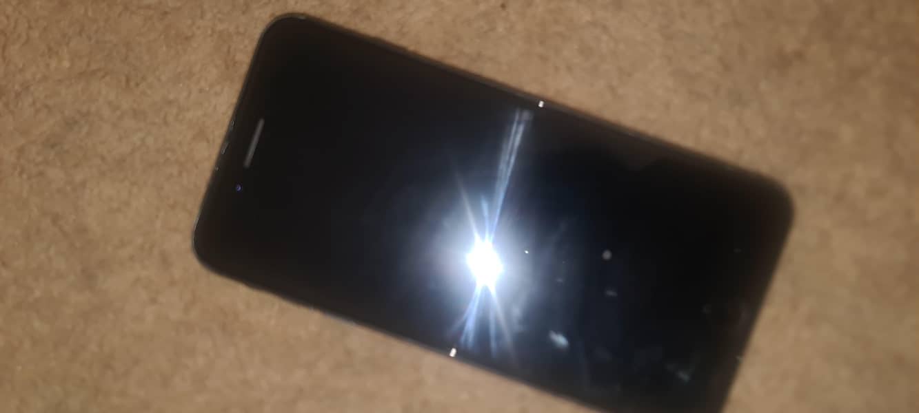 Apple iPhone 7 Plus 4