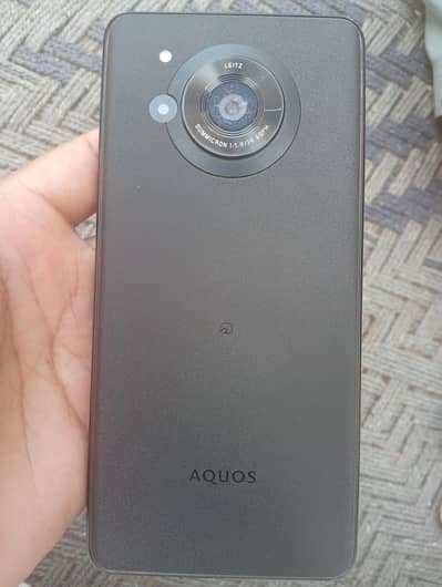 Sharp Aquos R7 5G