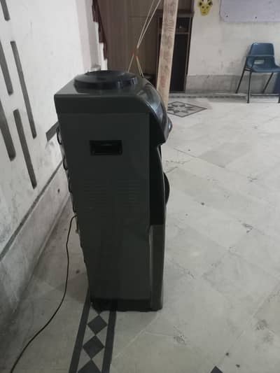 Orient water dispenser in perfect condition