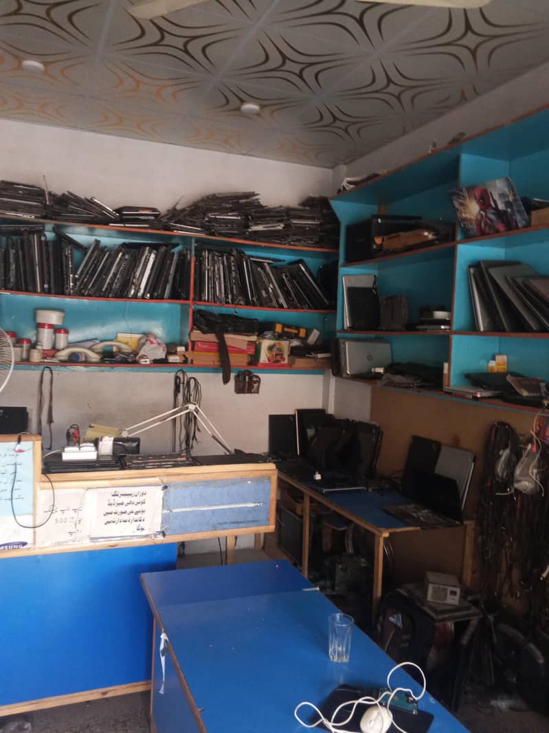 Laptop Reparing Lab 0