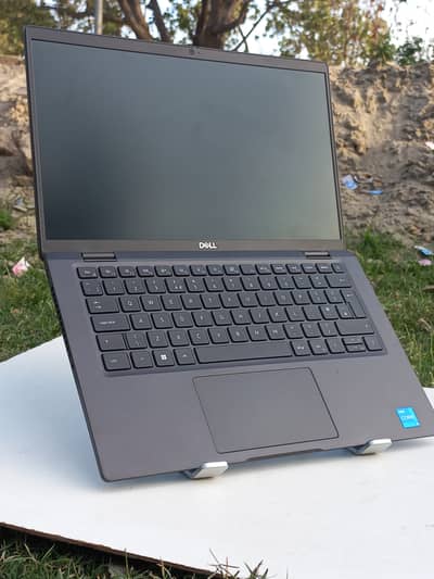 Dell Latitude 7430 core i5 12th gen Touch Screen