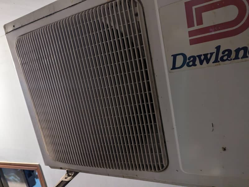 Dawlance 1 ton split AC 2