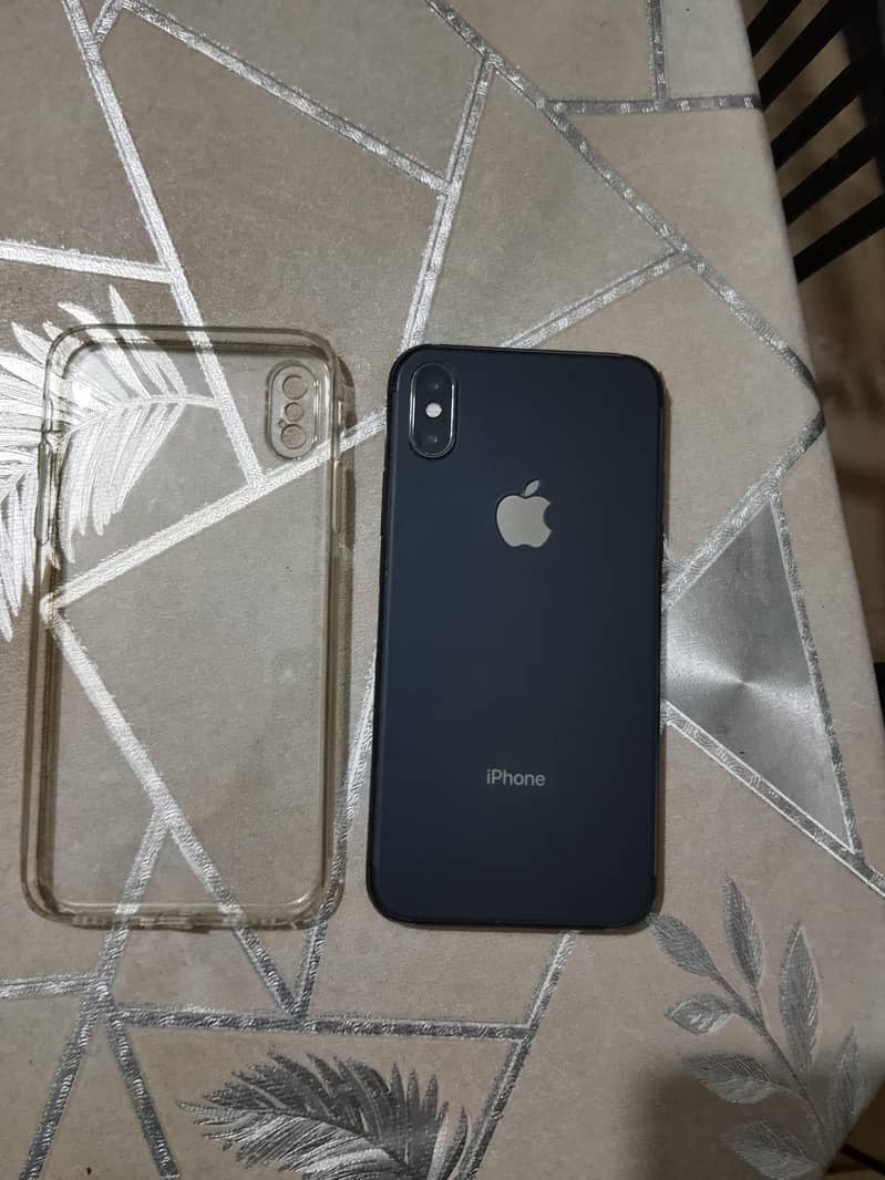 Apple iPhone X 4