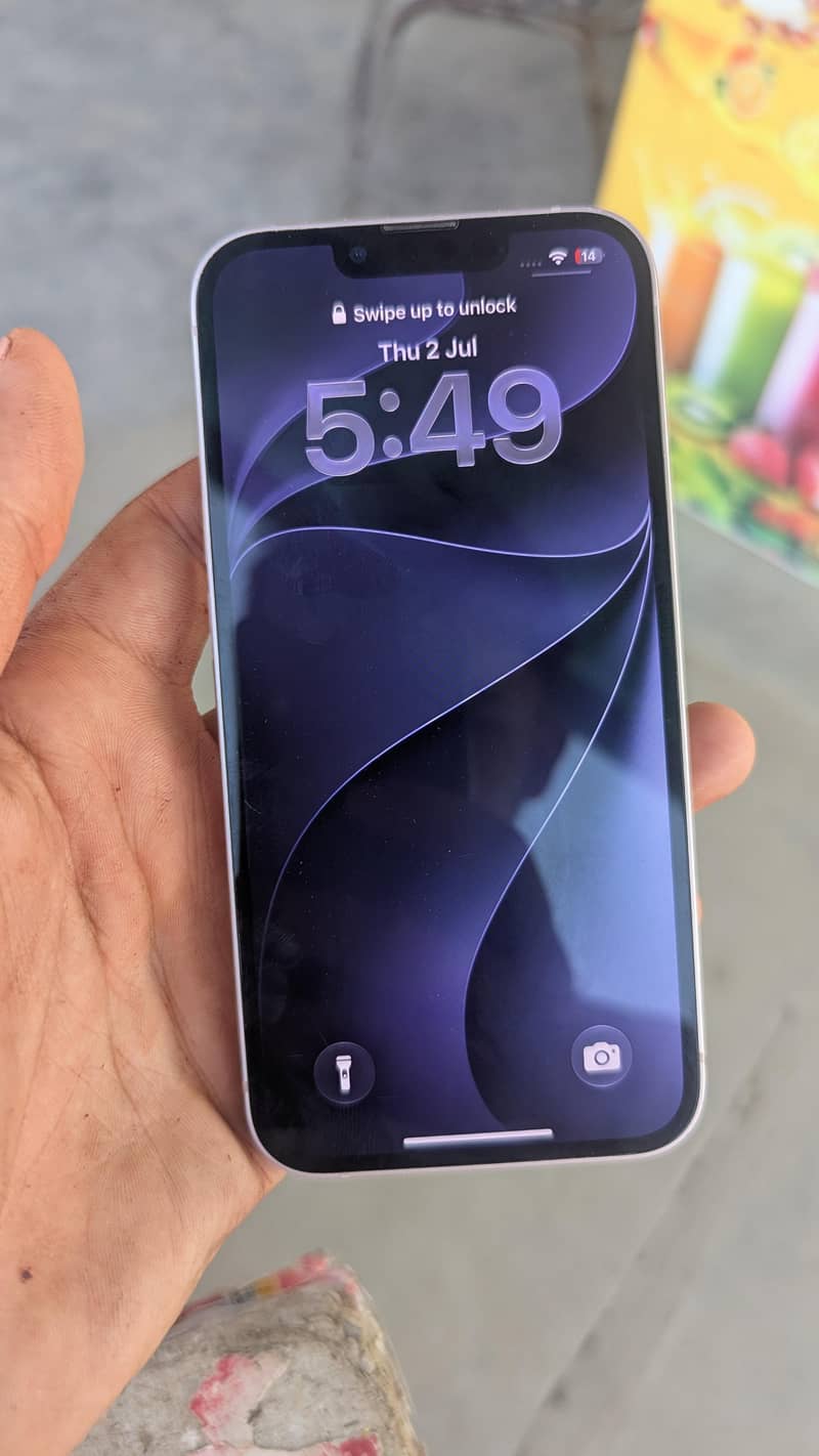 Apple iPhone 13 2