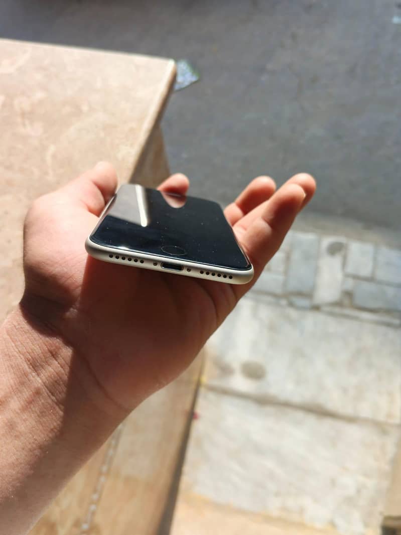 Apple iPhone SE 1