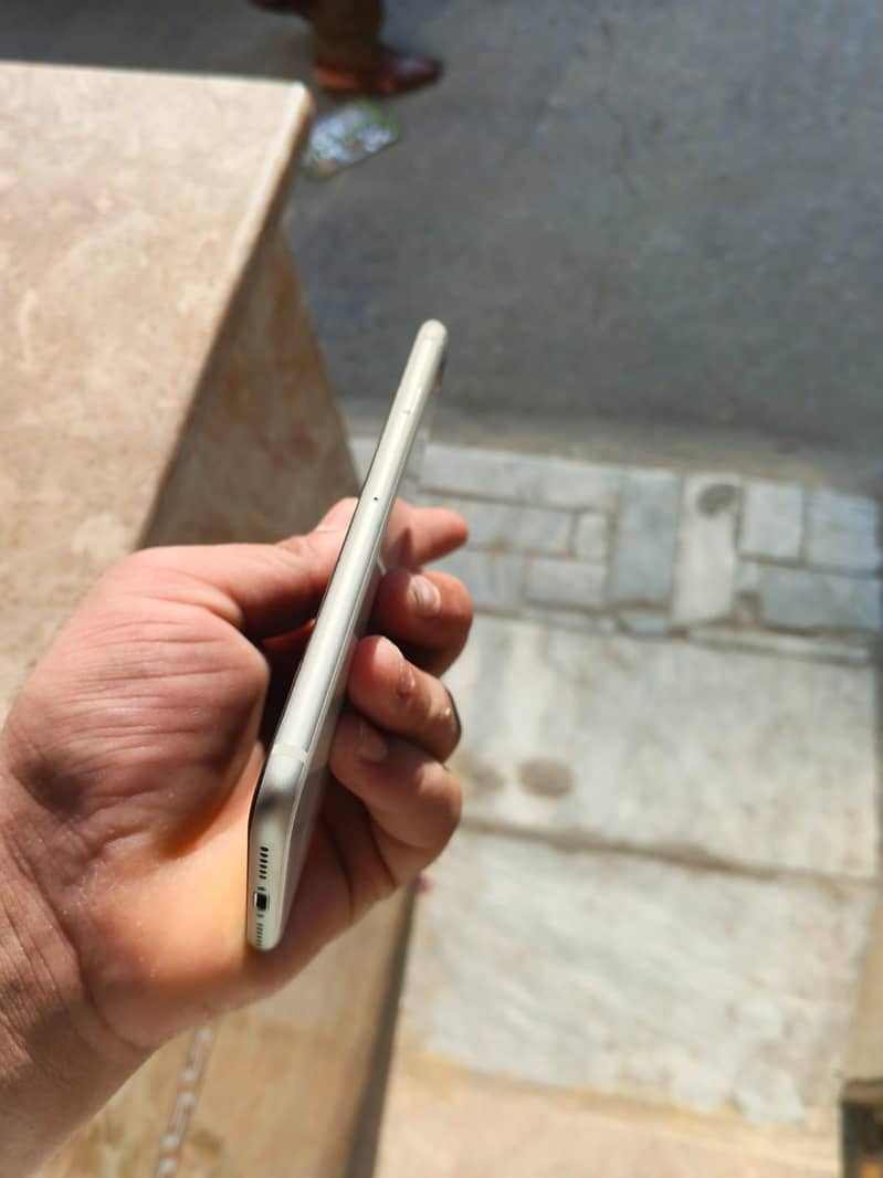 Apple iPhone SE 2
