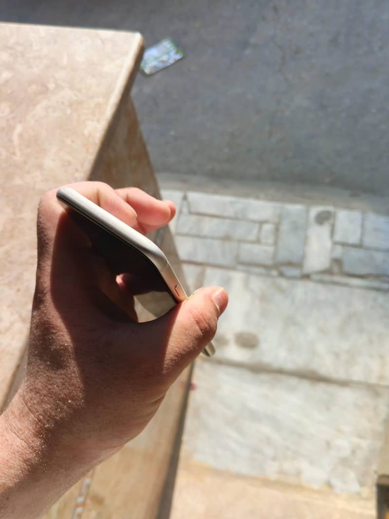 Apple iPhone SE 4