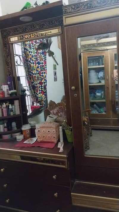 Dressing table
