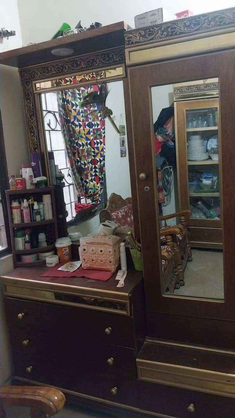 Dressing table 1