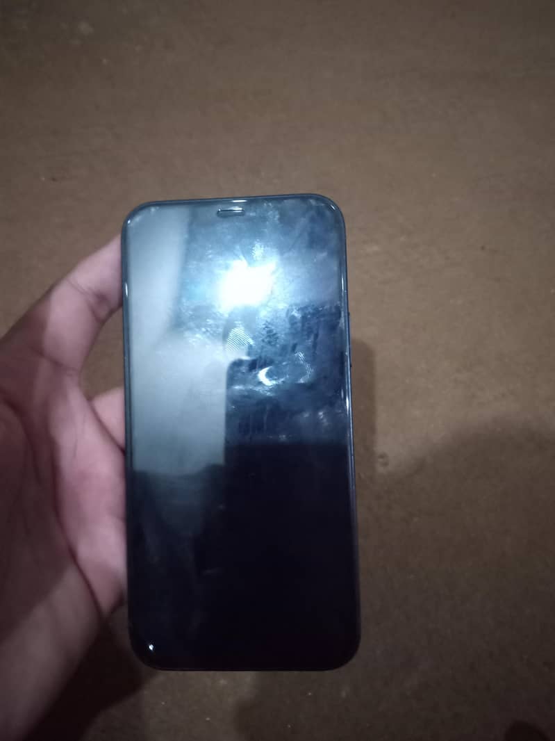 Apple iPhone 12 1