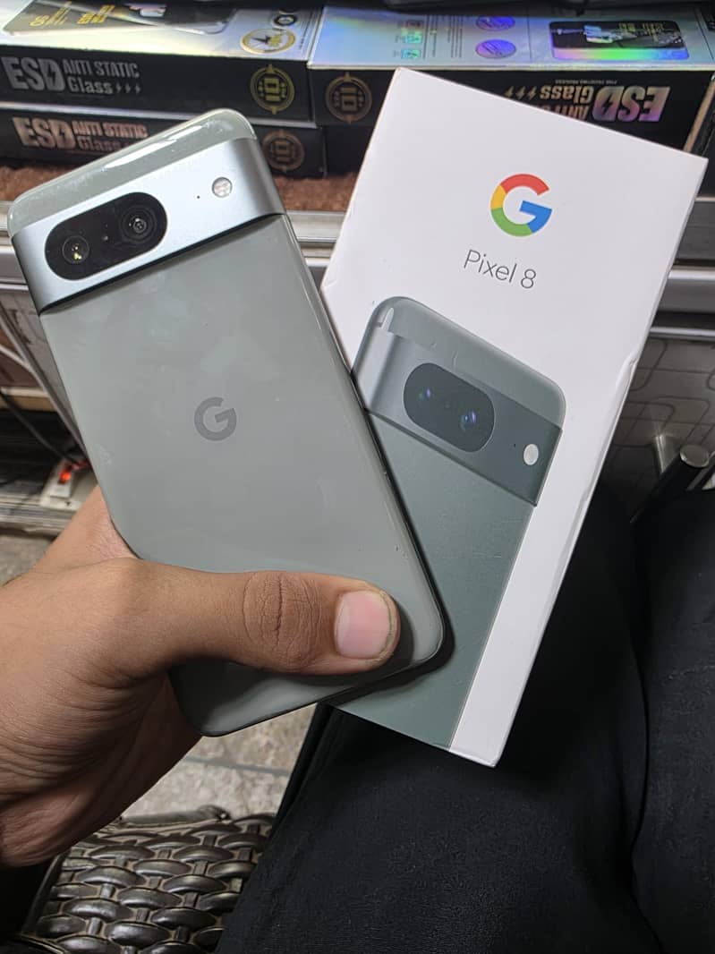 gogle pixel 8 0