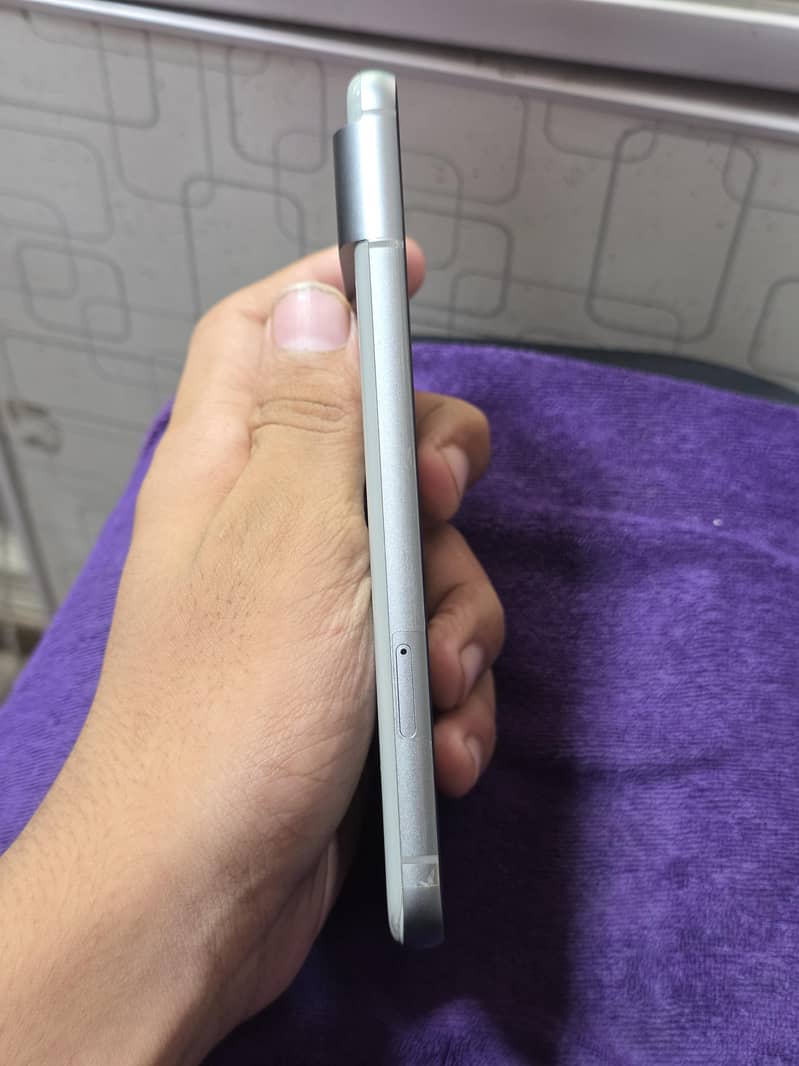 gogle pixel 8 5
