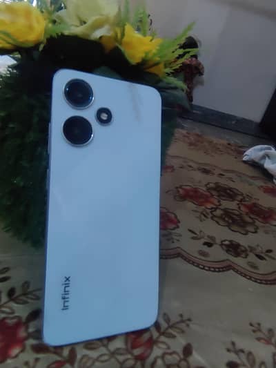Infinix Hot 30 Play