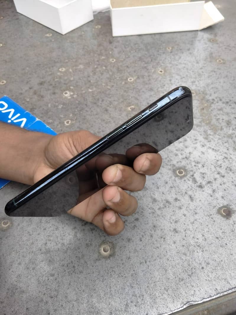iphone 11 pro 5