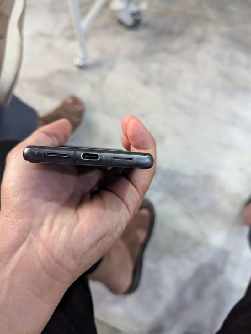 Google Pixel 7 4
