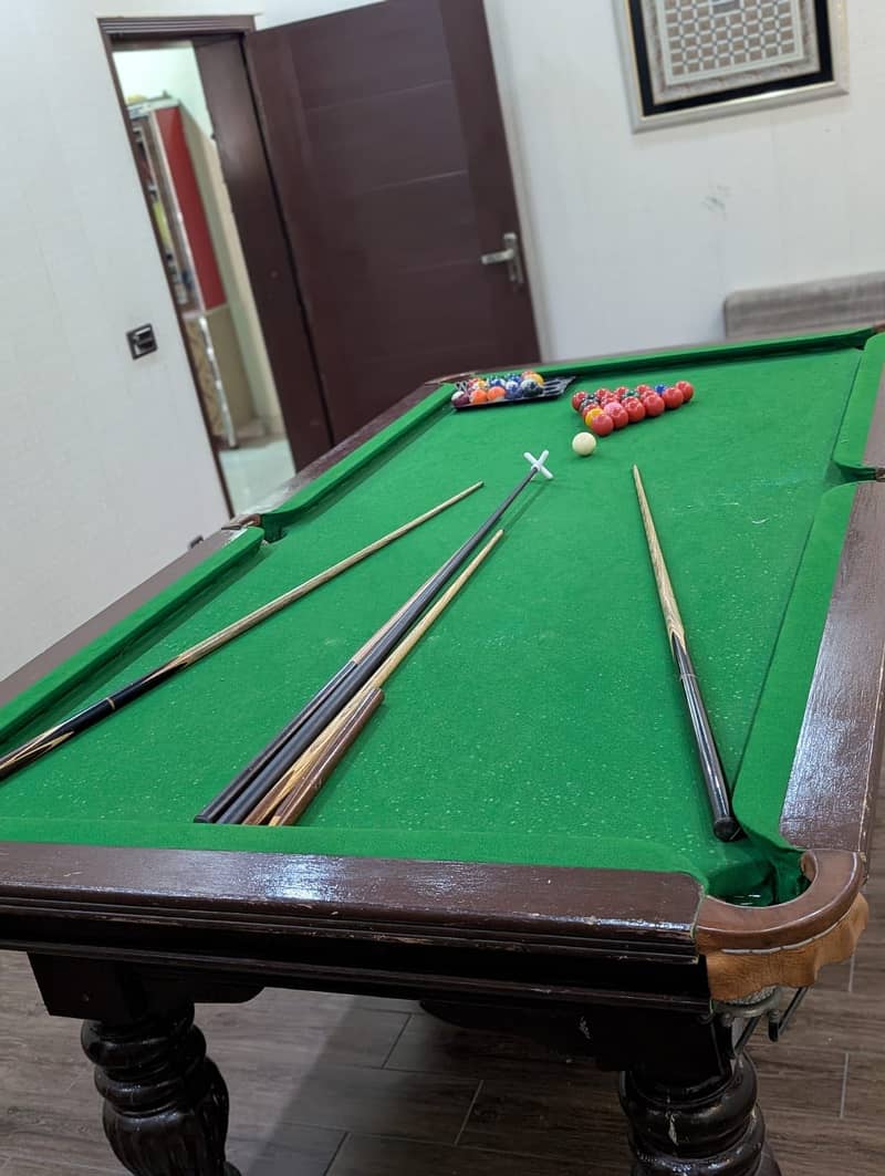 Snooker table medium 2
