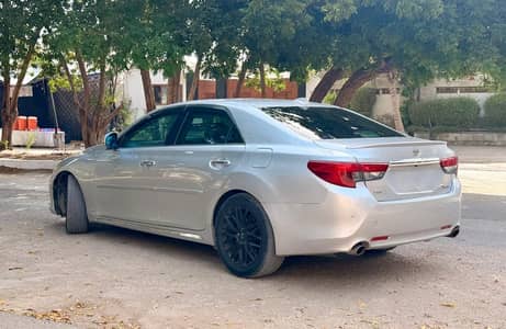 Toyota Mark X 2012