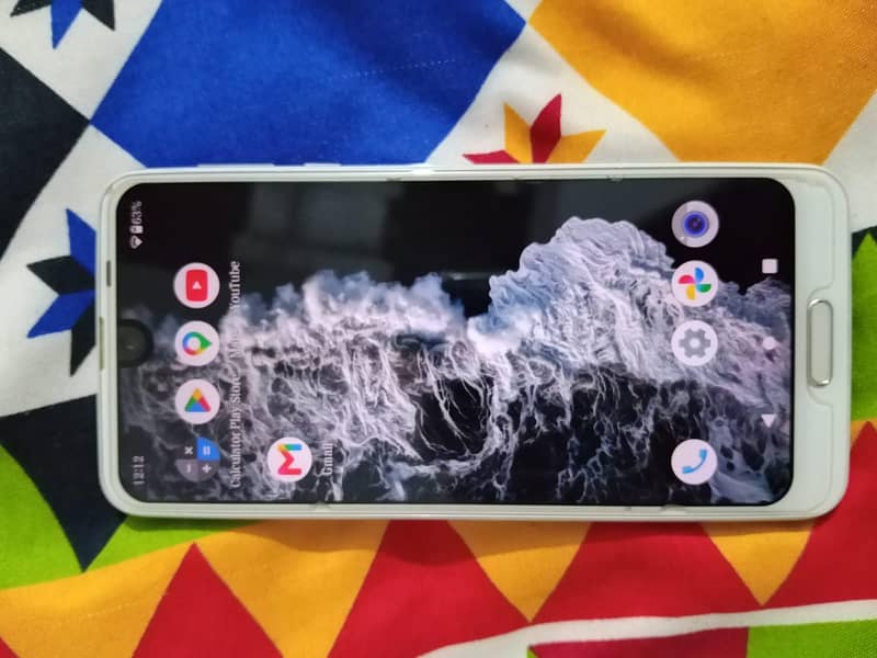 Sharp Aquos R2 1