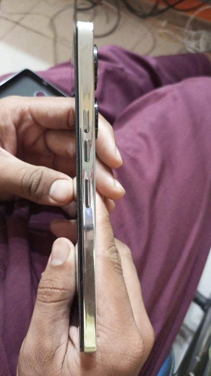 Tecno CAMON 20 2