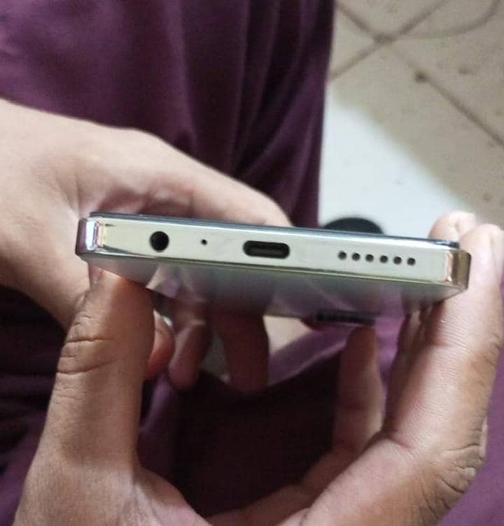 Tecno CAMON 20 4