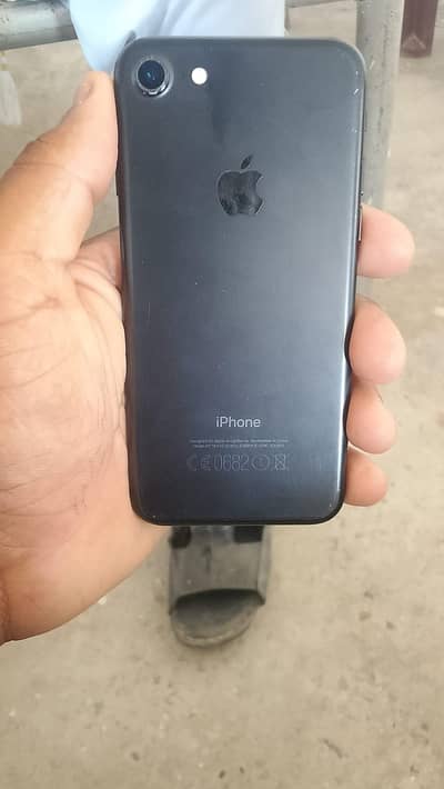 Apple iPhone 7