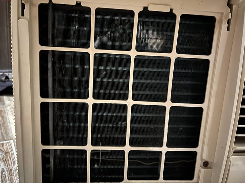 window ac 1