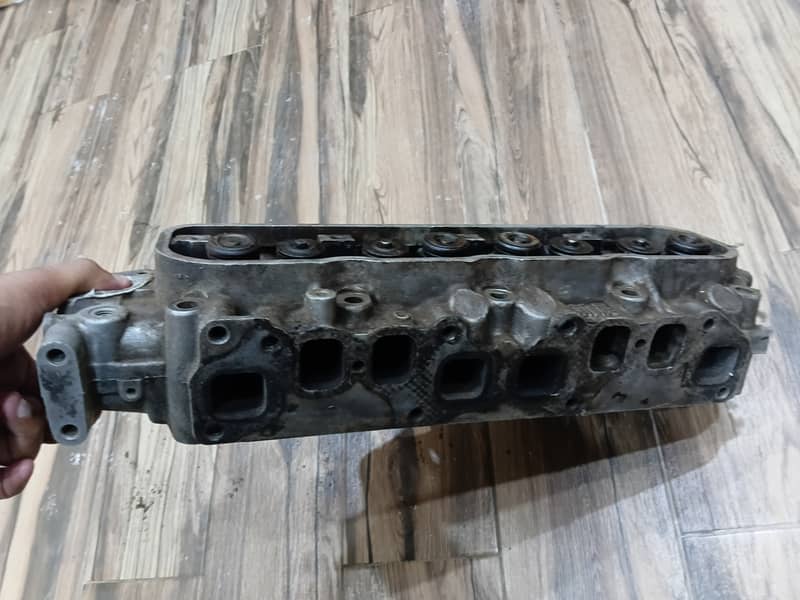 Engine head 3y 2
